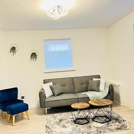 New Fully Furnished Cosy Home Balderton Exterior photo