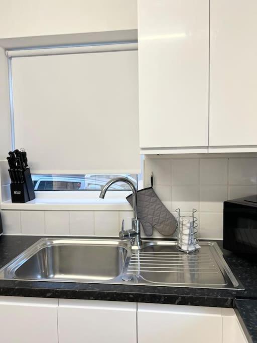 New Fully Furnished Cosy Home Balderton Exterior photo