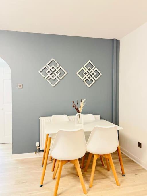 New Fully Furnished Cosy Home Balderton Exterior photo